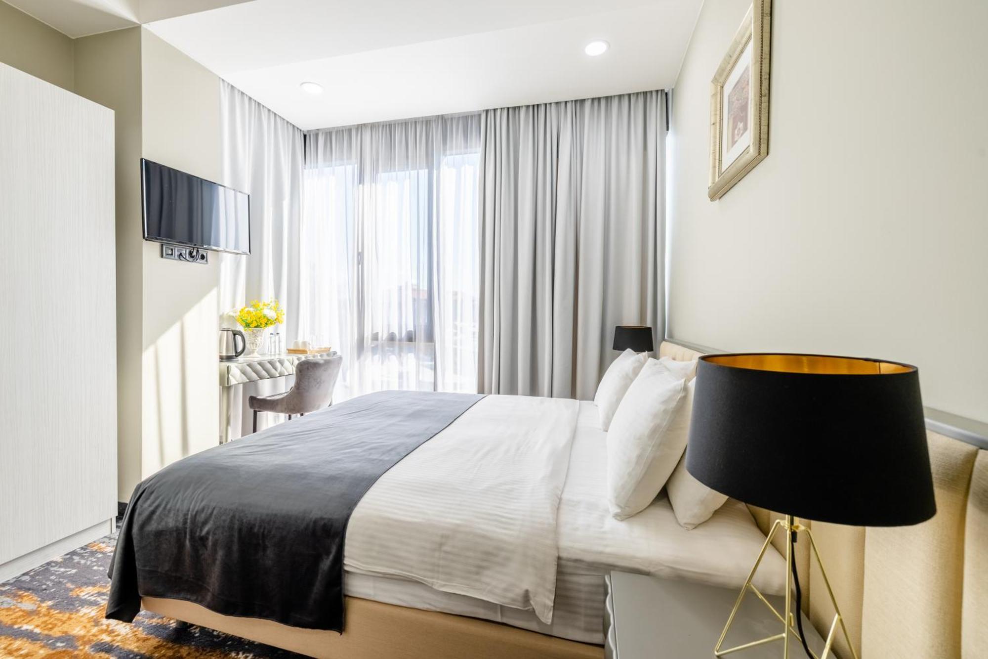 Brosse Garden Hotel Tbilisi Luaran gambar