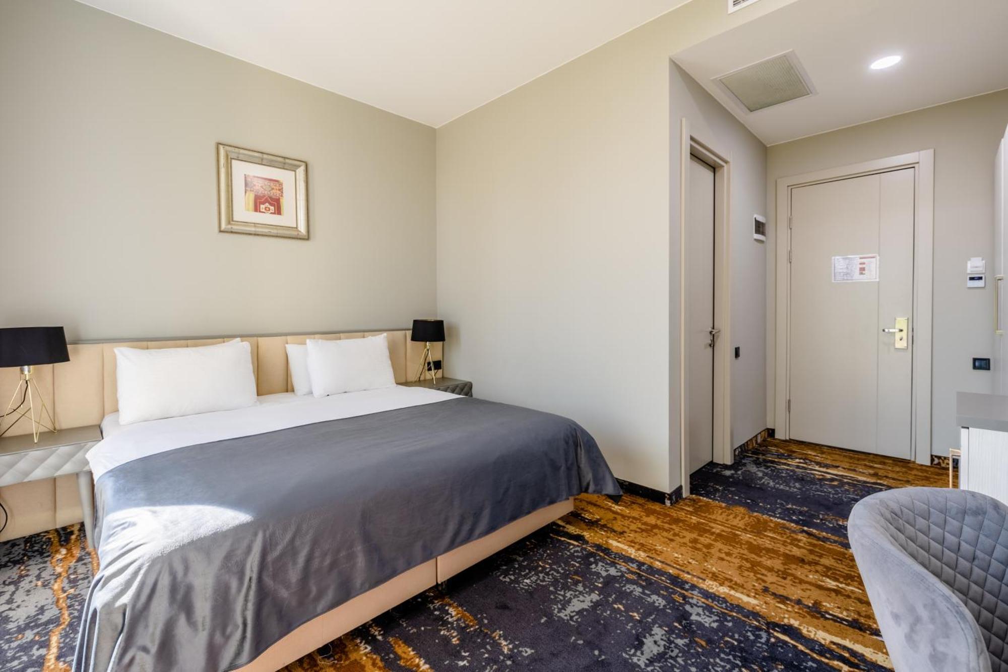 Brosse Garden Hotel Tbilisi Bilik gambar