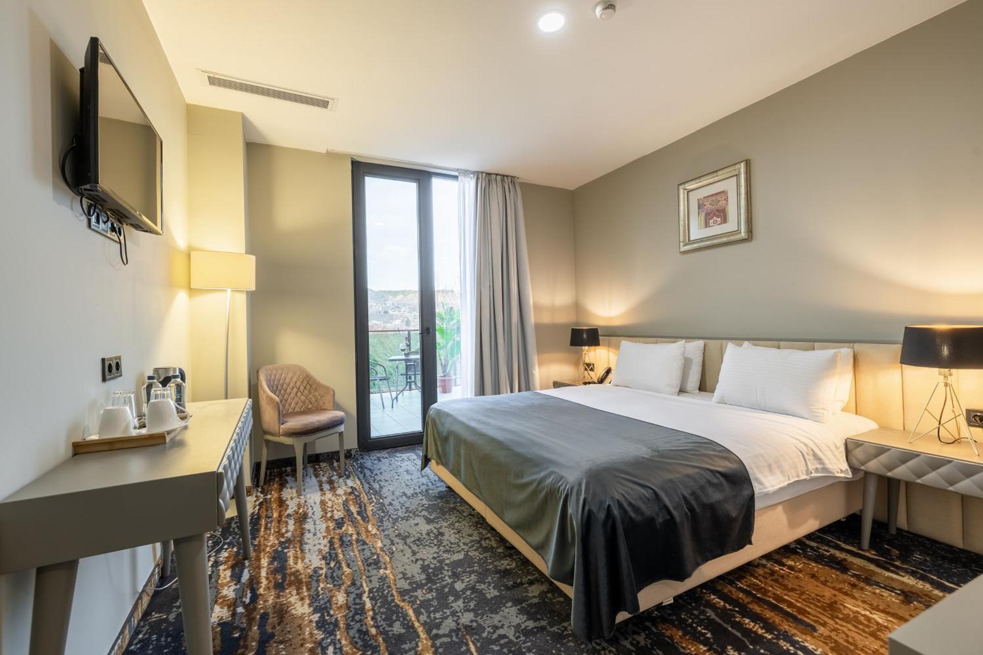 Brosse Garden Hotel Tbilisi Luaran gambar