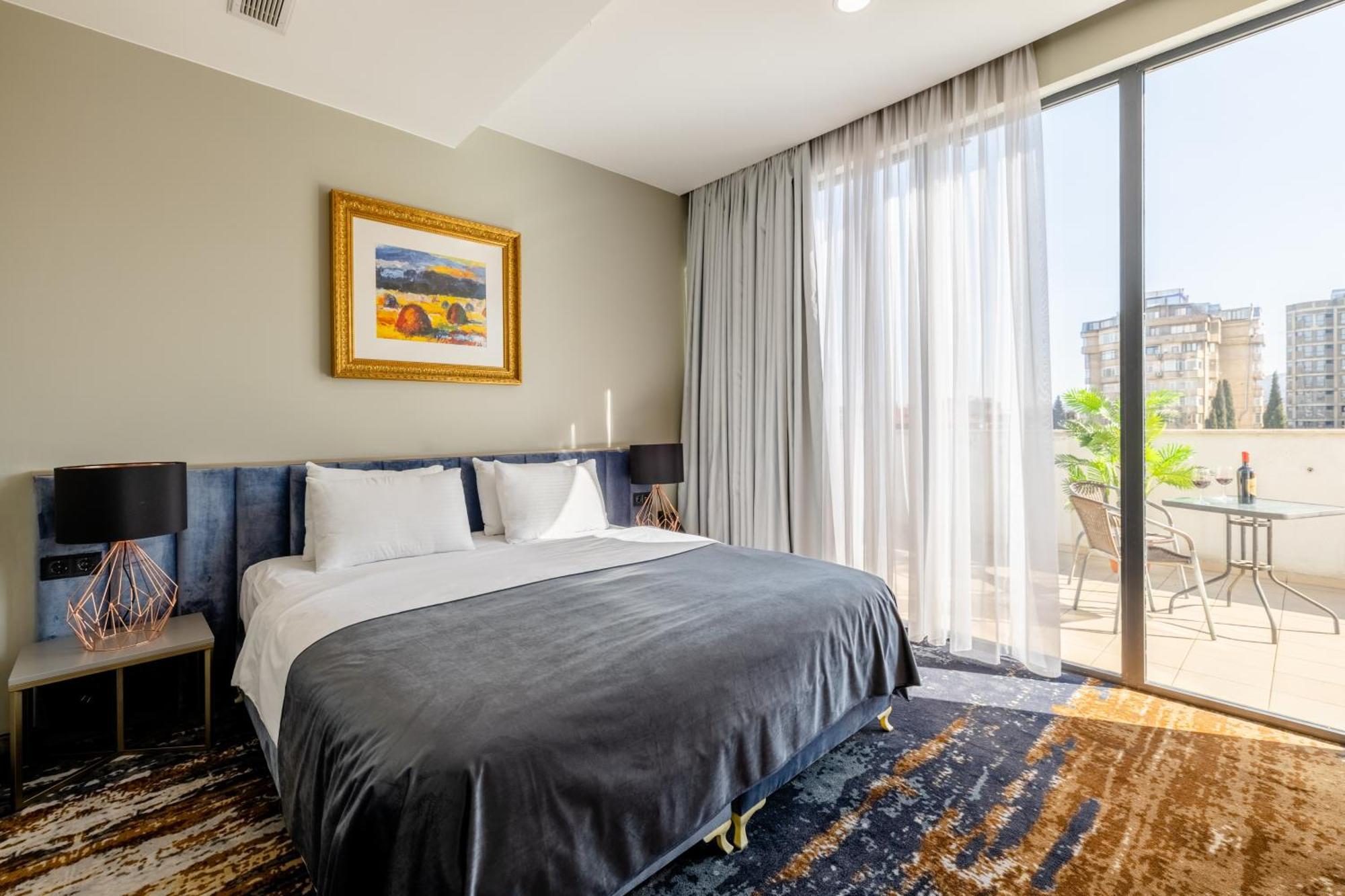 Brosse Garden Hotel Tbilisi Luaran gambar