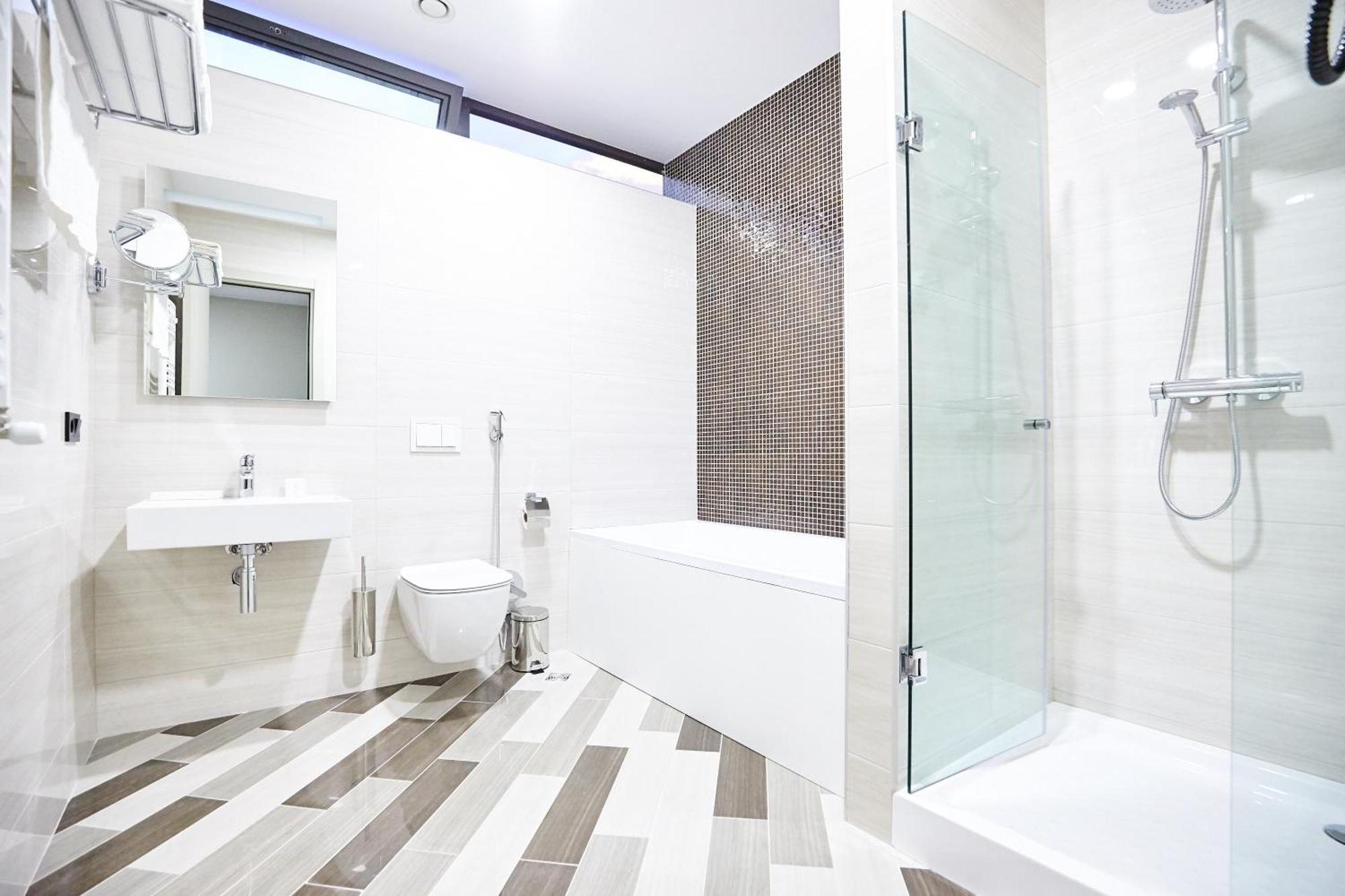 Brosse Garden Hotel Tbilisi Luaran gambar